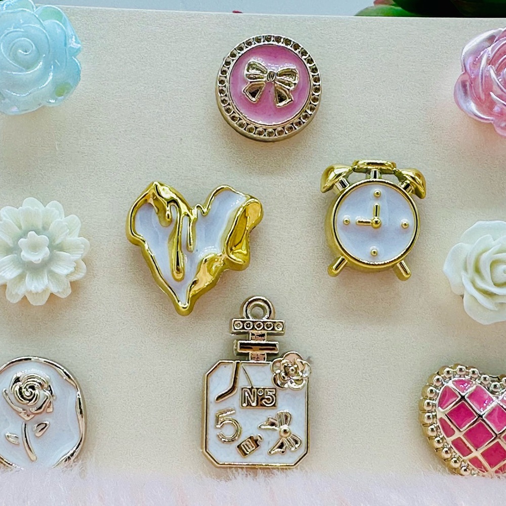 Handmade Magnets - Picture 2 of 2